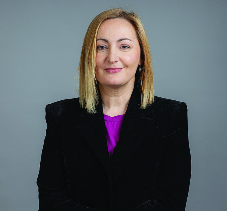 Anita Štern - Center za naročenje